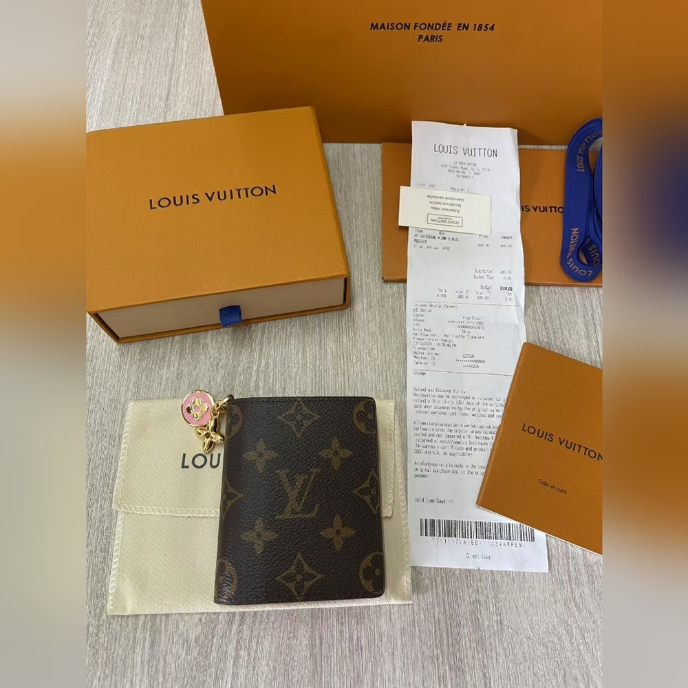 Louis Vuitton Charms Pocket Wallet